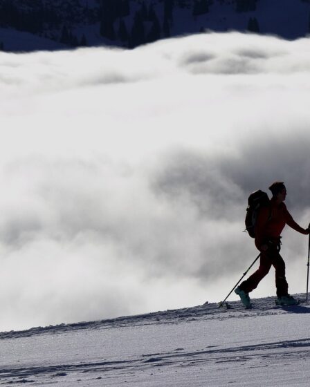 Snelladen onderweg naar wintersport