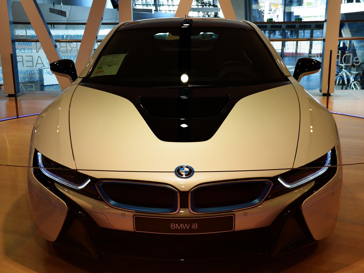 BMW introduceert nieuwe iX2