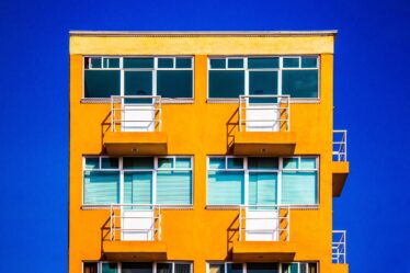 Laden in appartementencomplex