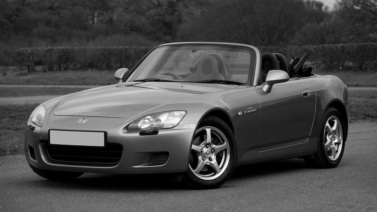 Jouw cabrio klaar voor elk seizoen: essentiële accessoires