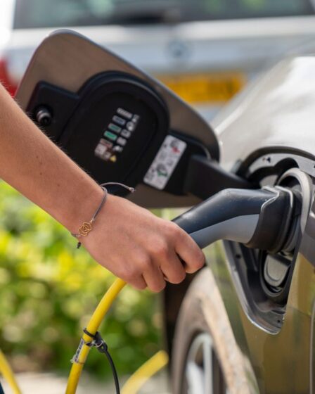 Elektrische auto private leasen: waar let je op?